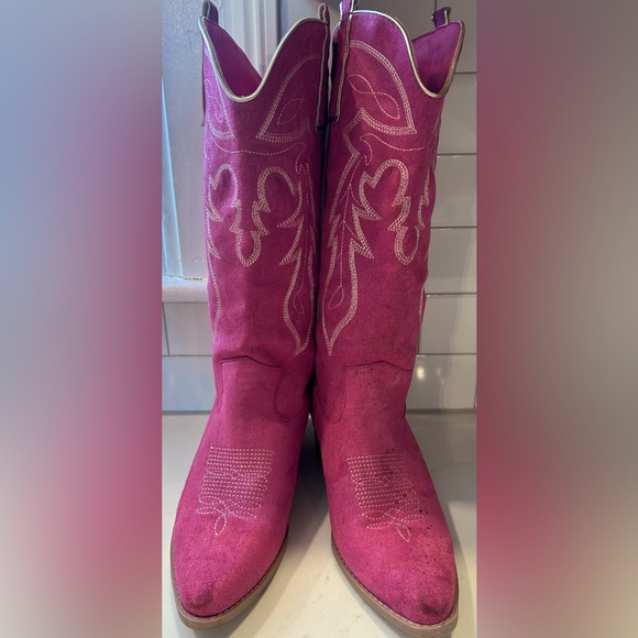 Pink boots - Picture 4 of 9